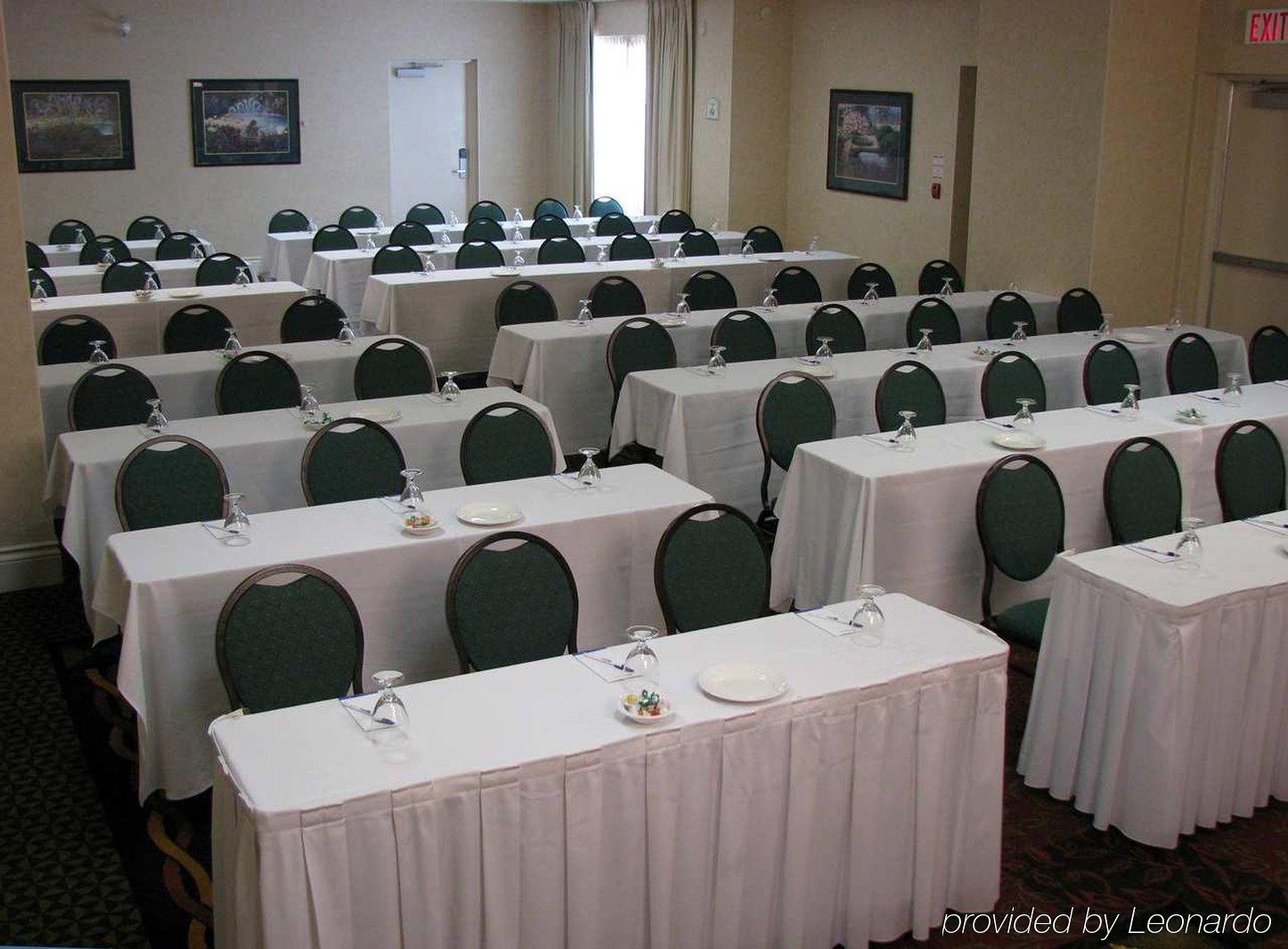 Hilton Garden Toronto/mississauga Hotel 3*